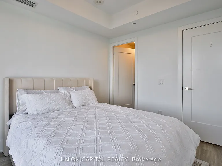 480 Front St W #1505 — Photo 21