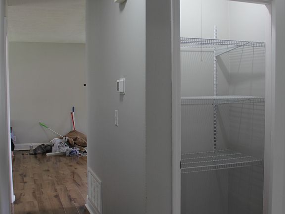 5th image of 305 Tulane Dr