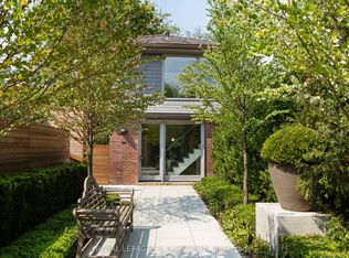 78 Roxborough St E #400, Toronto, ON M4W 1V8