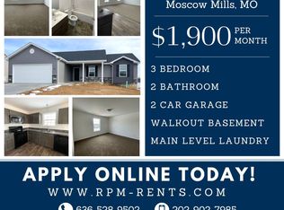 30 Mills Trl, Moscow Mills, MO 63362