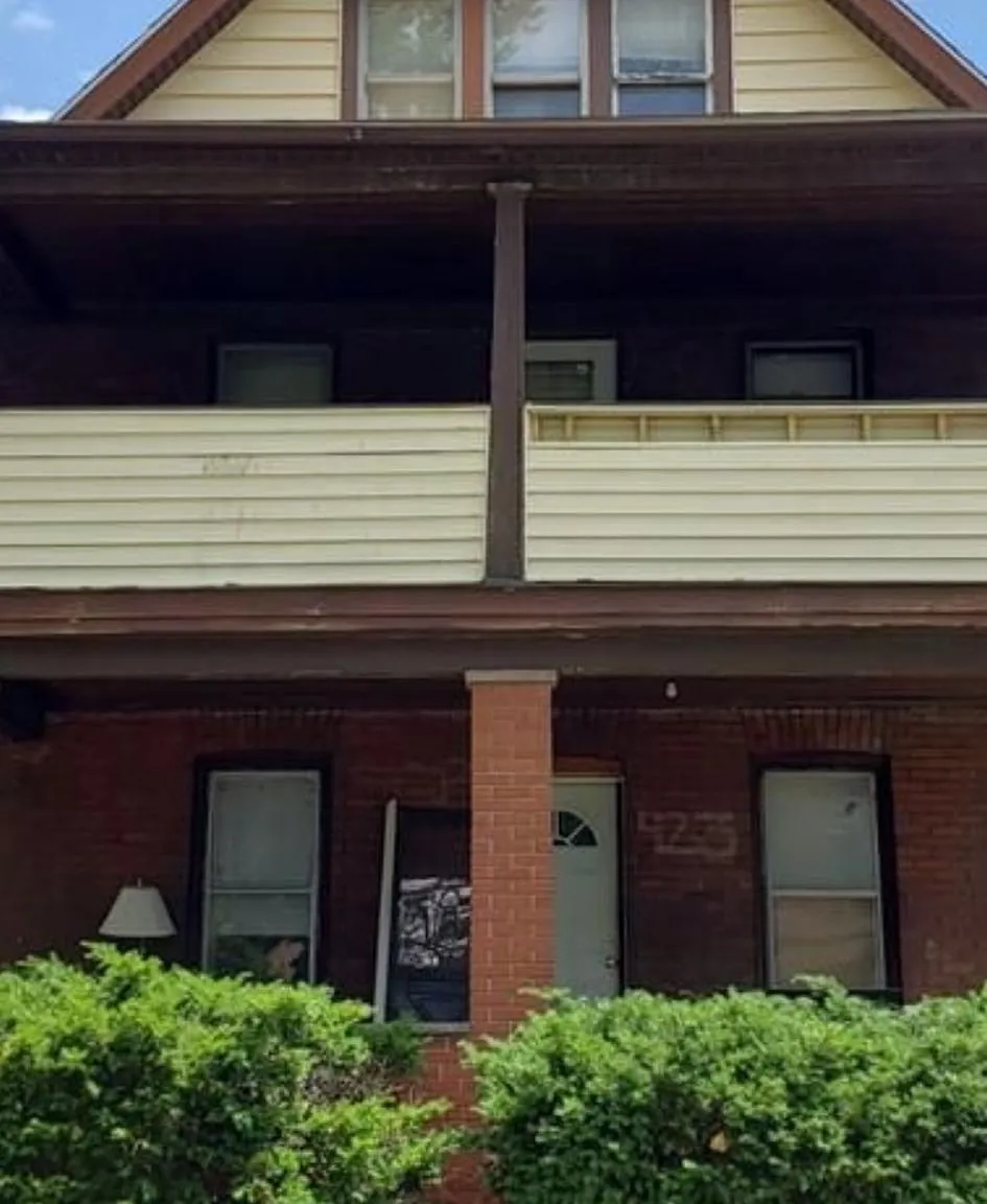 2 bed, 800 sqft, $800 — Photo 3