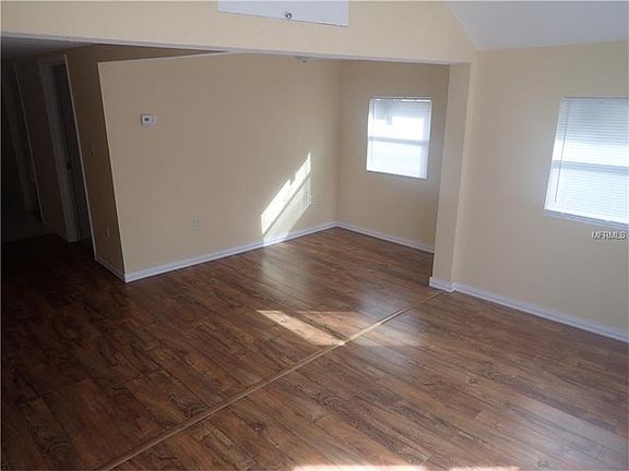 4th image of 297 E Minnesota Ave