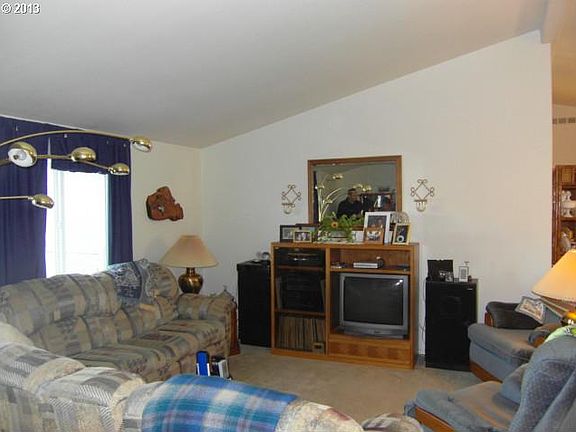 5th image of 1854 Springwood Dr