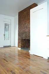 Rented by Tower Brokerage