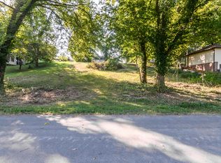 630 Wisconsin Rd, Hollister, MO 65672