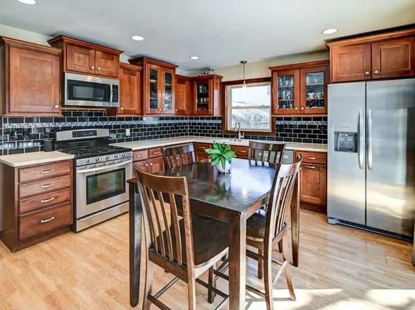 2302 Muir Field Rd, Madison, WI 53719
