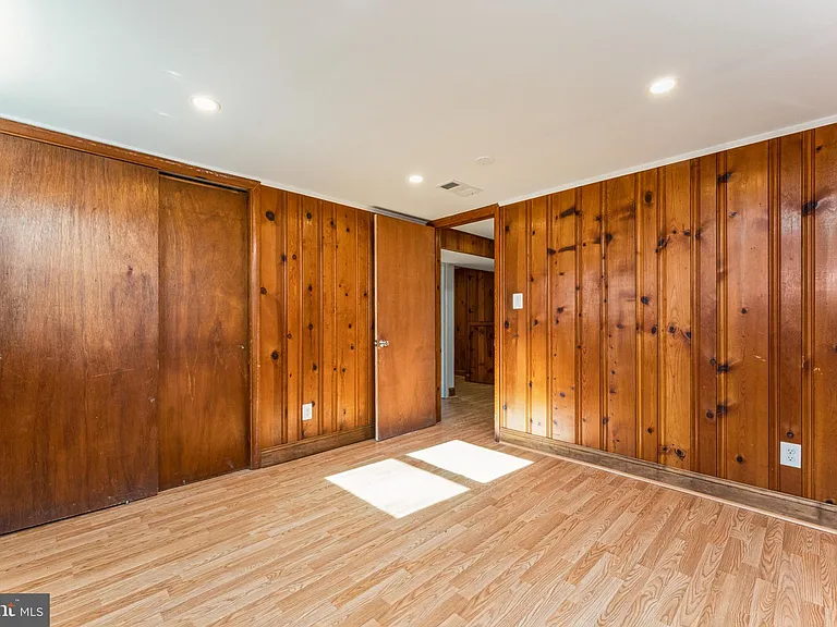 5424 Ferndale St — Photo 24
