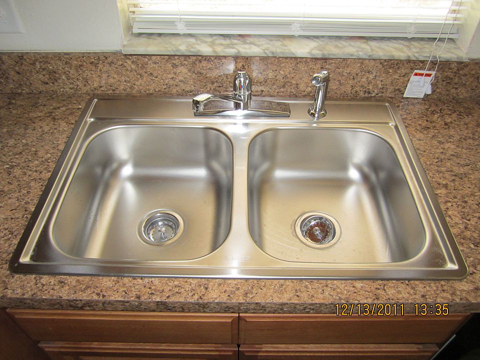 KITCHEN SINK