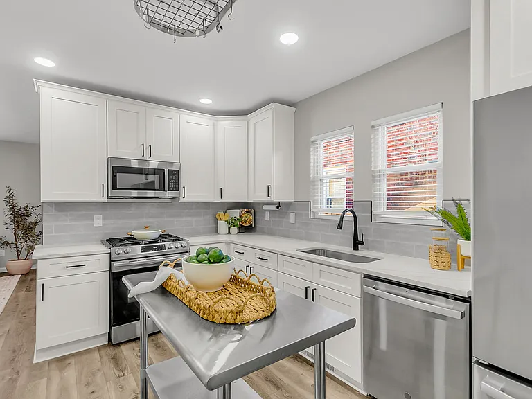 1187 Marquis Rd — Photo 15