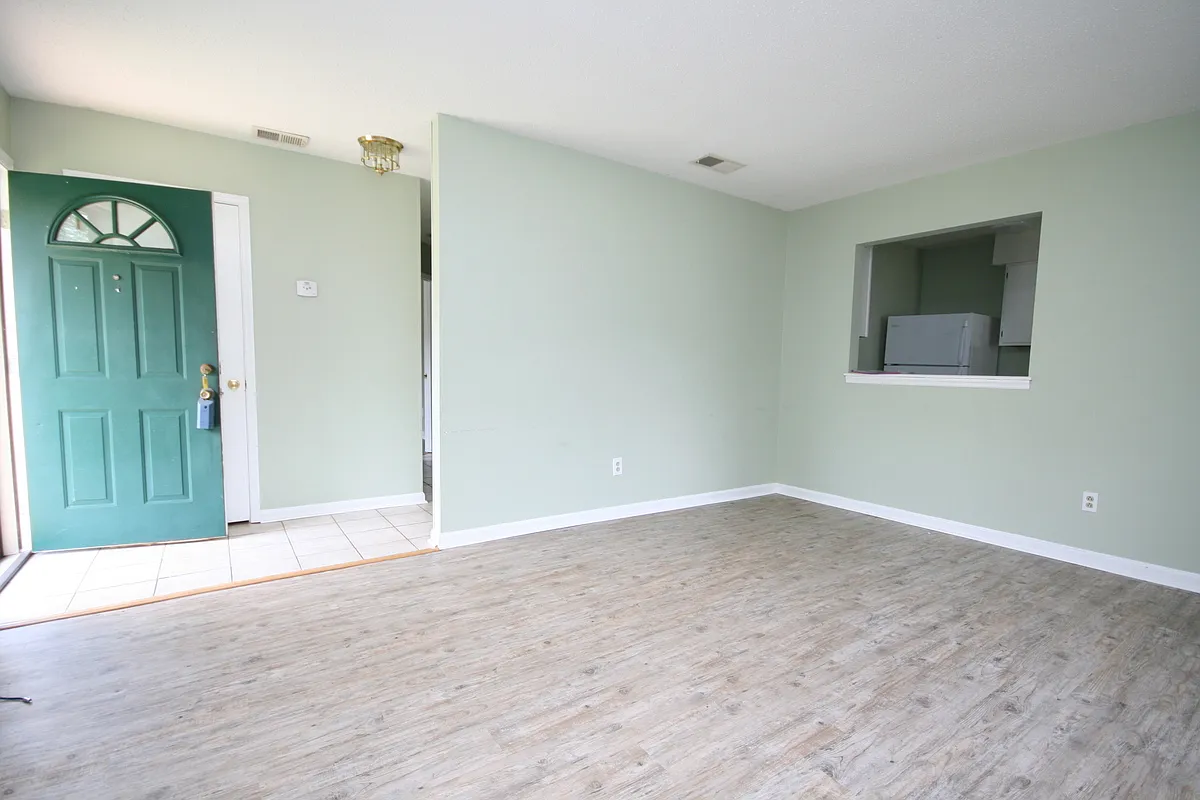 Westscott Drive - 115A - 1 — Photo 2
