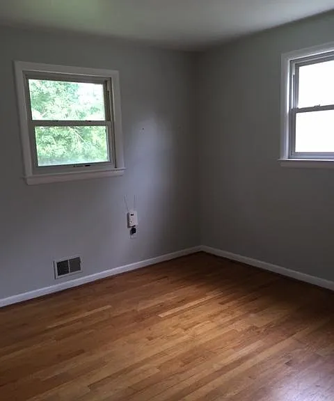 7605 Villanova Rd — Photo 10
