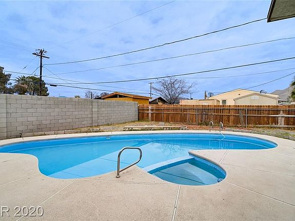 2nd image of 2272 N Christy Ln