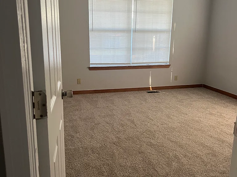 1220 S Quincy Ave — Photo 22
