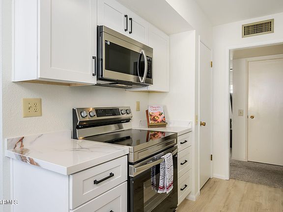5th image of 11627 N SUN VALLEY Drive