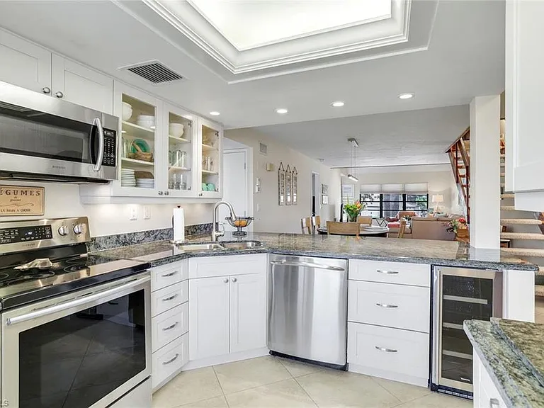 4092 Belair Ln #15 — Photo 3