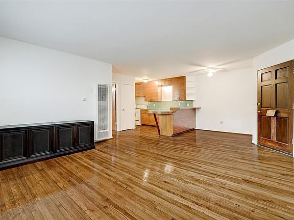 4th image of 2207 Mimosa Dr #7