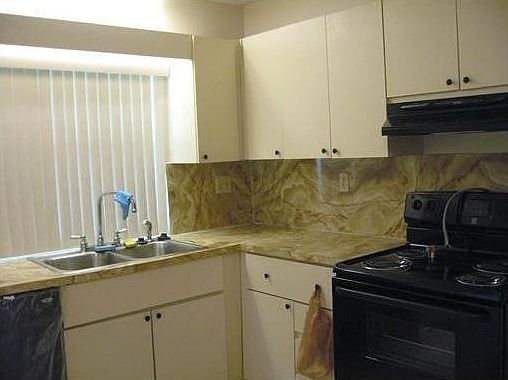 2nd image of 685 NW 49th Ave