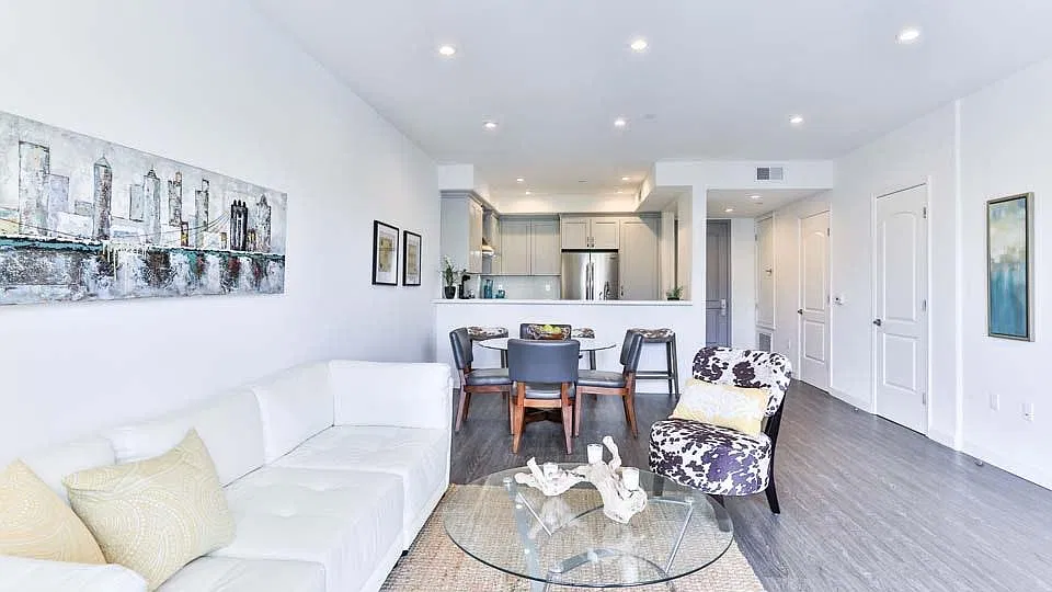 2 bed, 2.5 bath, 1311 sqft, $4,095 — Photo 1
