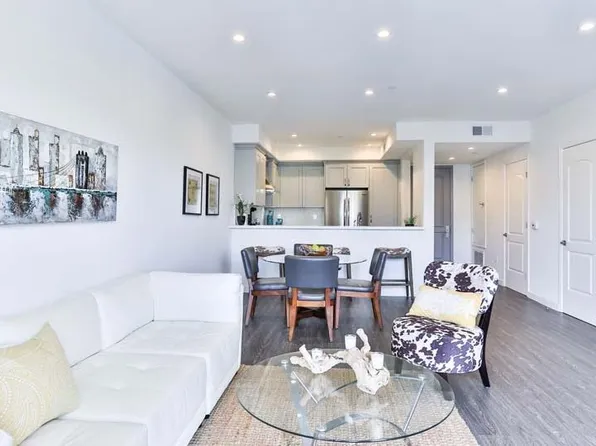 4354 Teesdale Ave APT 104, Studio City, CA 91604