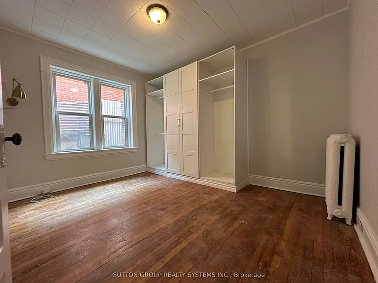 237 Dovercourt Rd #B — Photo 9