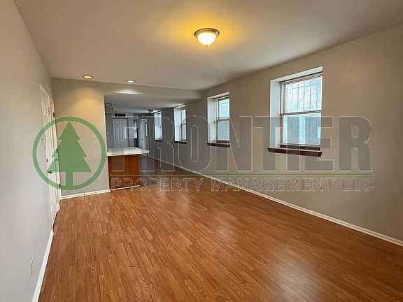 2nd image of 3939 Magnolia Ave APT 2E