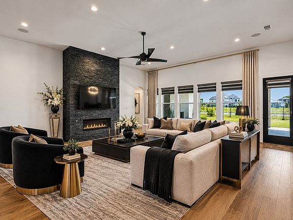 3rd image of 2027 Noe Blvd