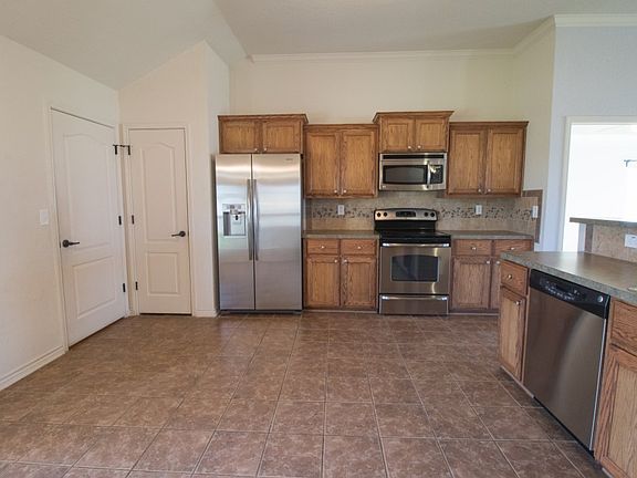5th image of 3704 Salt Fork Dr