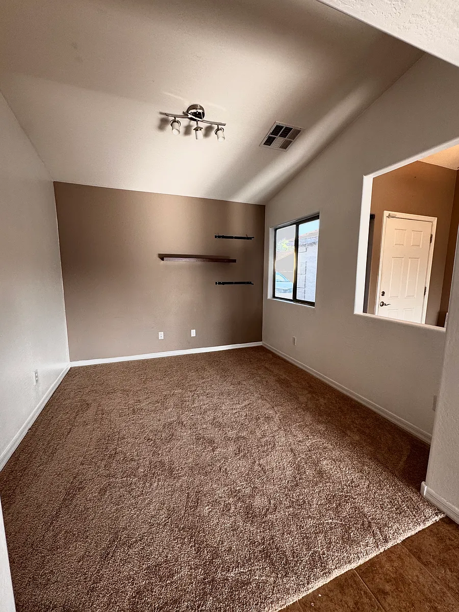 Building Photo - S 230th Dr