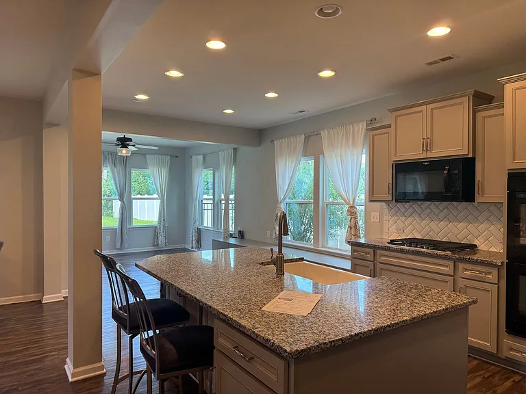 6380 Durango Way — Photo 10