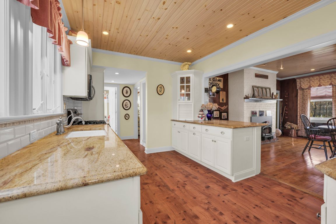 next background image