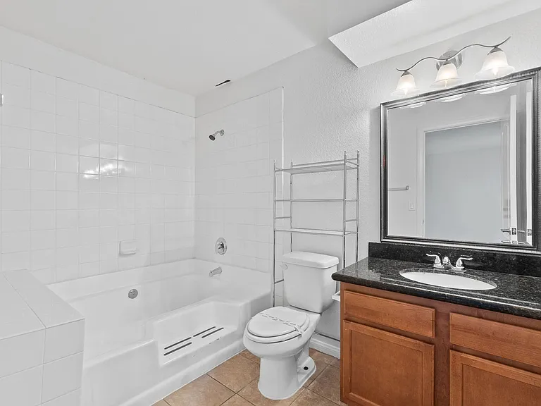 9325 W Desert Inn Rd #190 — Photo 11
