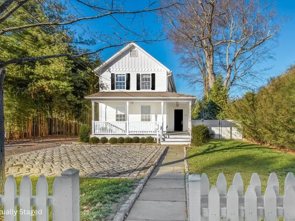 60 East Avenue, New Canaan, CT 06840