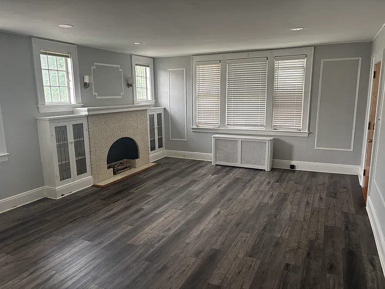 807-809 Schuyler Ave #1R — Photo 3