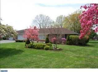 366 Oak Dr, Harleysville, PA 19438