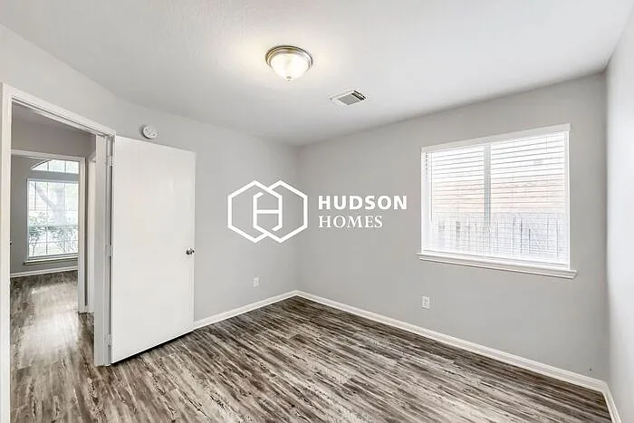 2519 Braley Park Ln — Photo 18