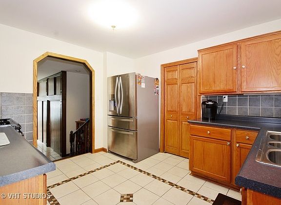 4th image of 16921 Elm Lane Dr