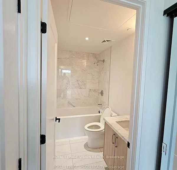 505 Glencairn Ave #310 — Photo 5