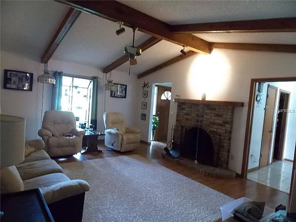 4th image of 2481 Westwood Dr