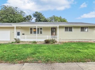 1104 2nd St, Gowrie, IA 50543