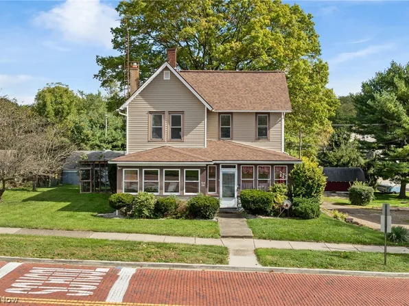 308 High St NE, Canal Fulton, OH 44614