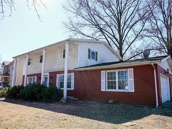 3rd image of 3327 Princeton Dr