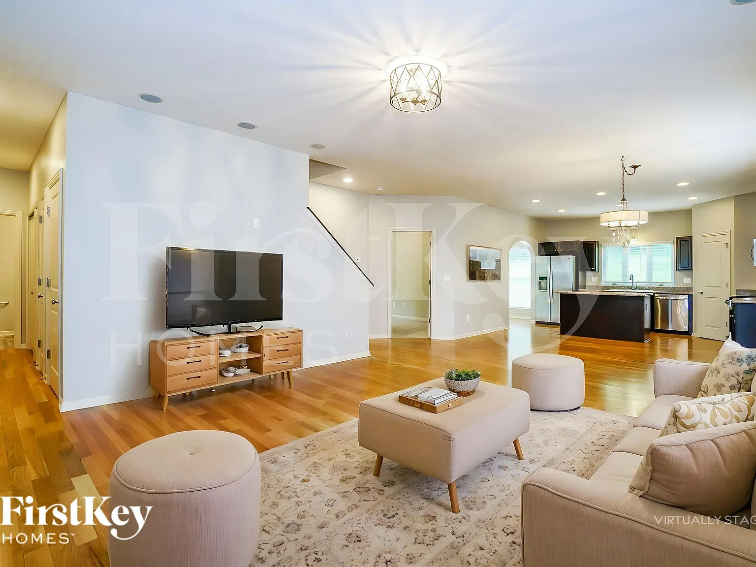 3 bed, 2.5 bath, 3200 sqft, $2,775 — Photo 3