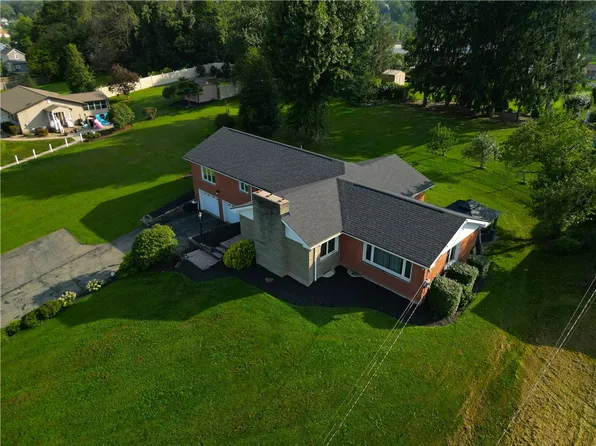 263 Hillcrest Dr, California, PA 15419