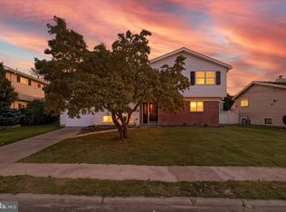 14 Sycamore Way, Hamilton, NJ 08690