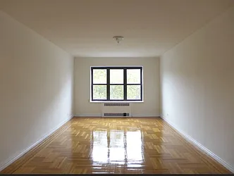 Rented by City Prime Commercial Realty 