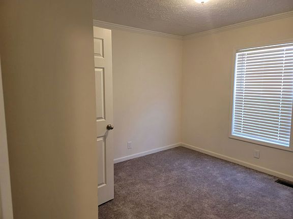 5th image of 72 S Valley Ct