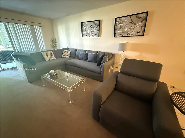 4401 Martinique Ct #B2 — Photo 1