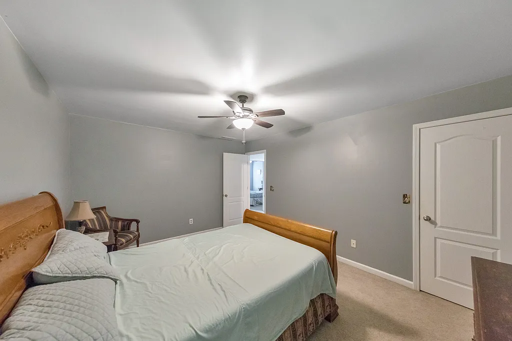 179 Holbrook Drive - 1 — Photo 4