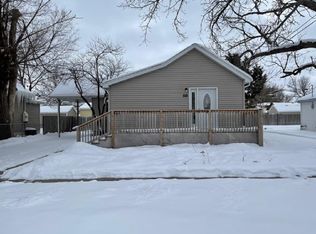 518 E F St, North Platte, NE 69101