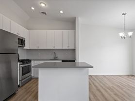 1406 Spruce Hills Dr, Glen Gardner, NJ